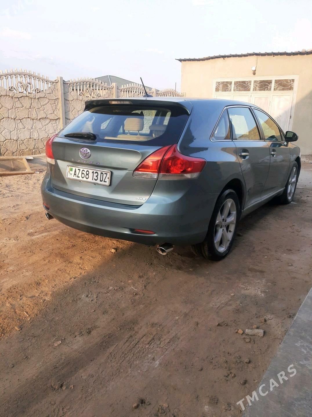 Toyota Venza 2010 - 240 000 TMT - Daşoguz - img 4
