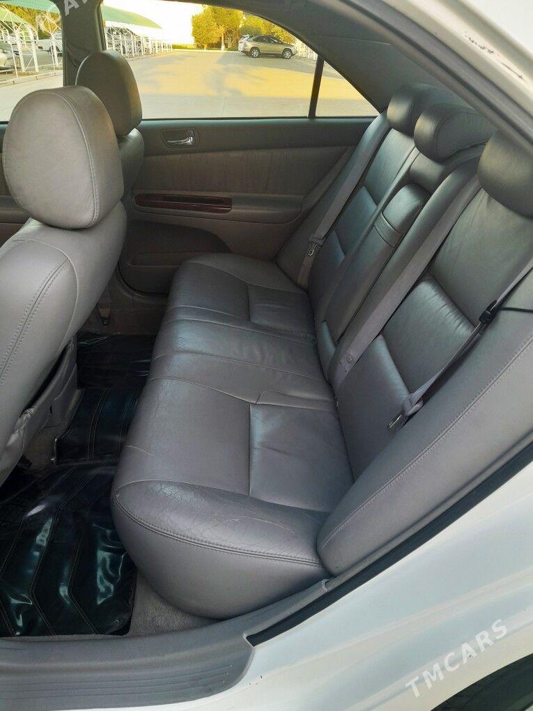 Toyota Camry 2004 - 190 000 TMT - Байрамали - img 8