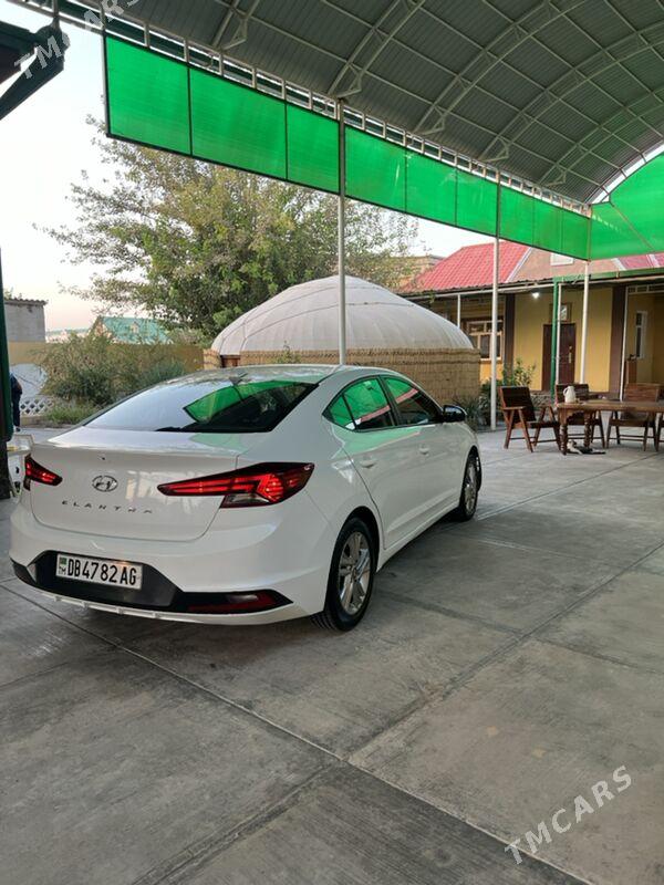 Hyundai Elantra 2020 - 210 000 TMT - Aşgabat - img 4