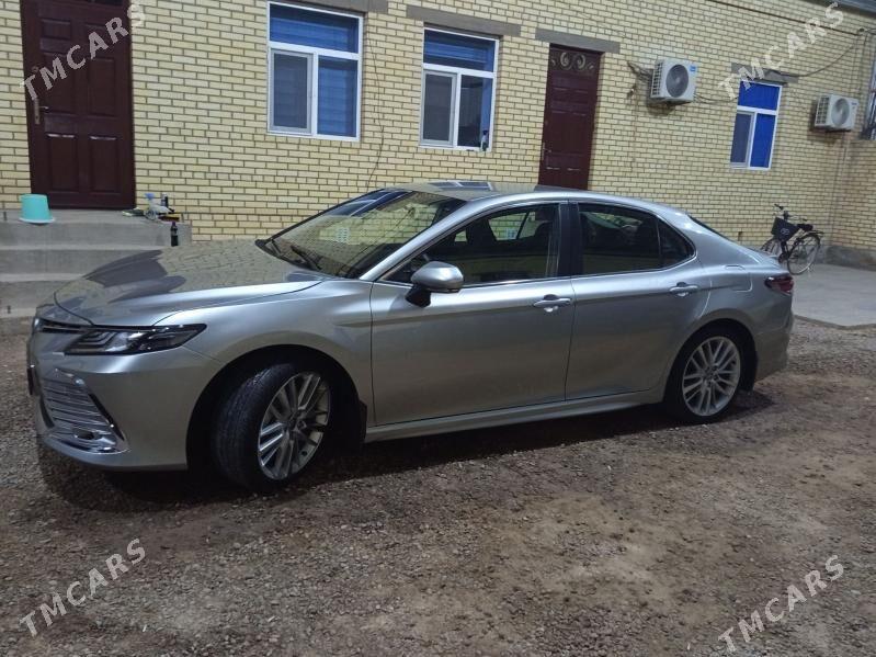 Toyota Camry 2022 - 310 000 TMT - Baýramaly - img 2