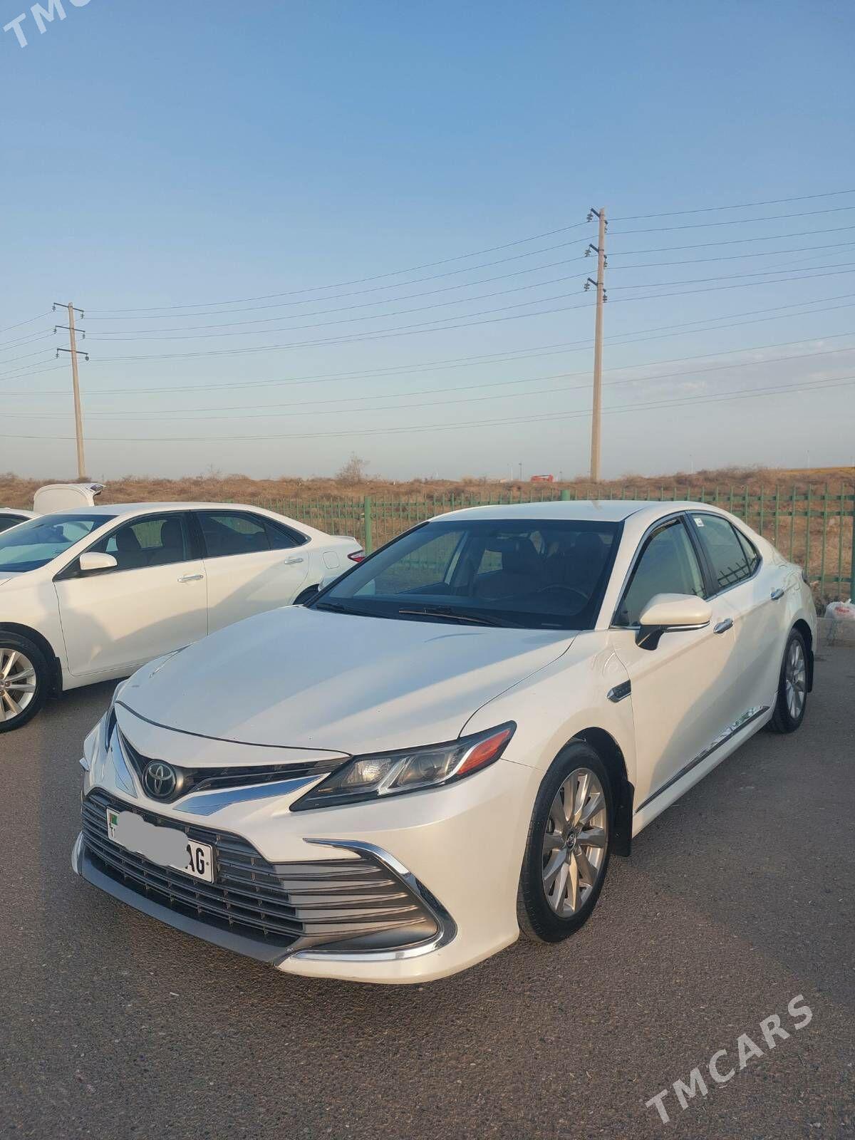 Toyota Camry 2018 - 250 000 TMT - Ашхабад - img 7