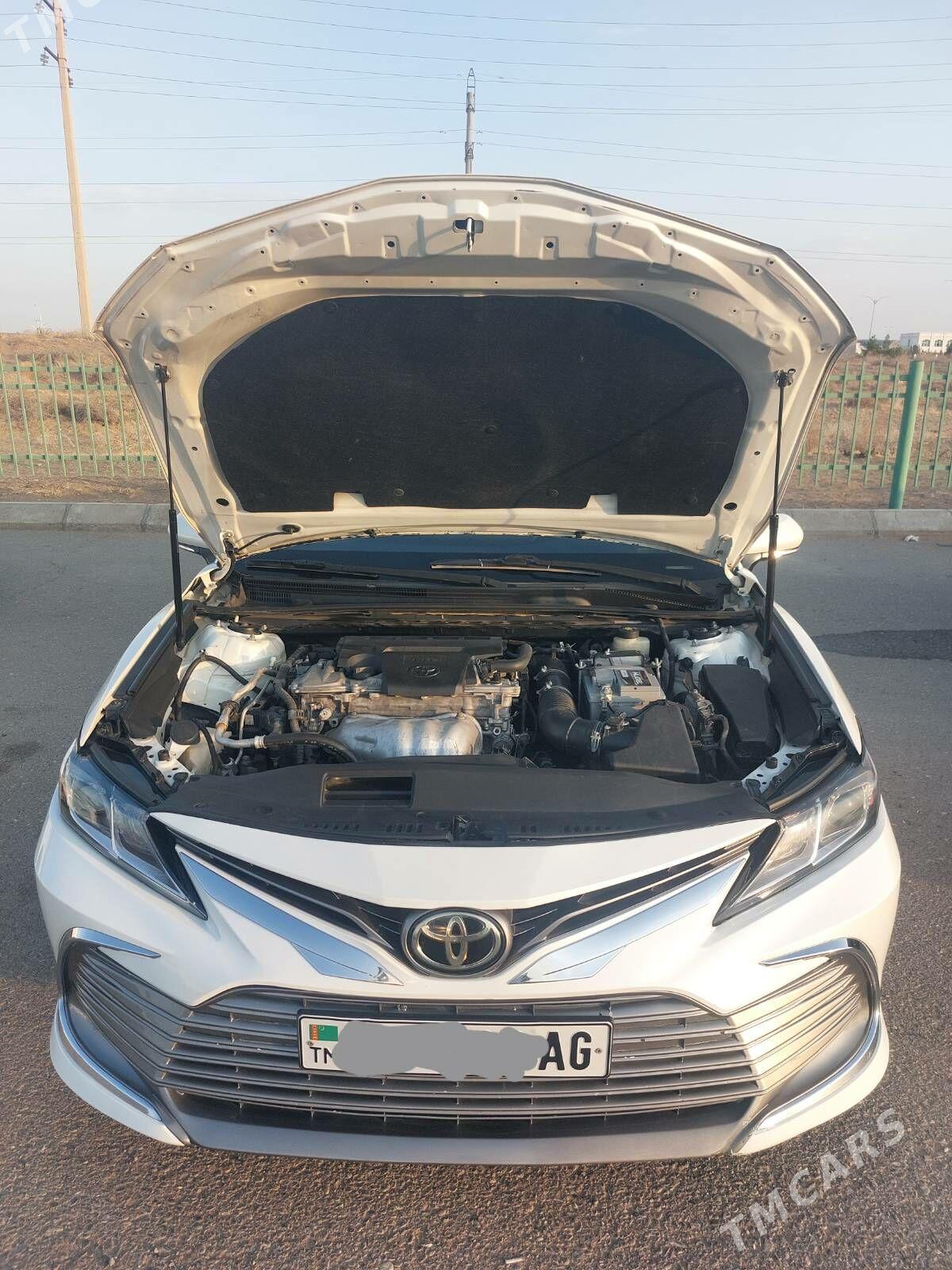 Toyota Camry 2018 - 250 000 TMT - Ашхабад - img 8