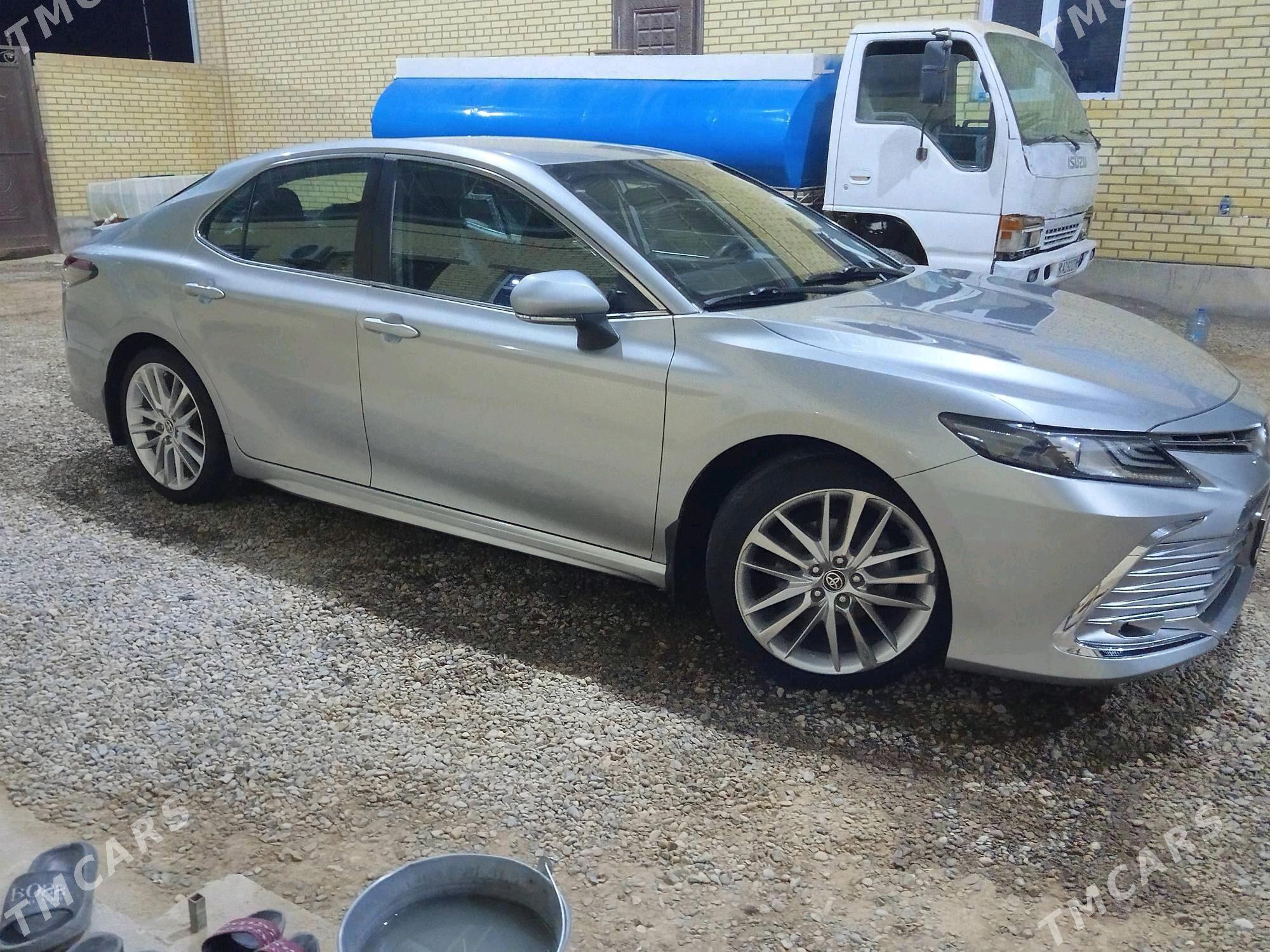 Toyota Camry 2022 - 310 000 TMT - Baýramaly - img 6