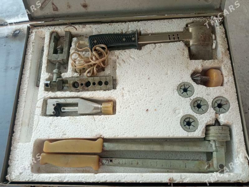 Holdenik unsturment - Дянев - img 5