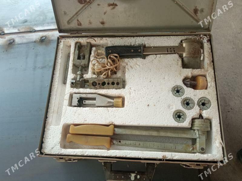 Holdenik unsturment - Дянев - img 3