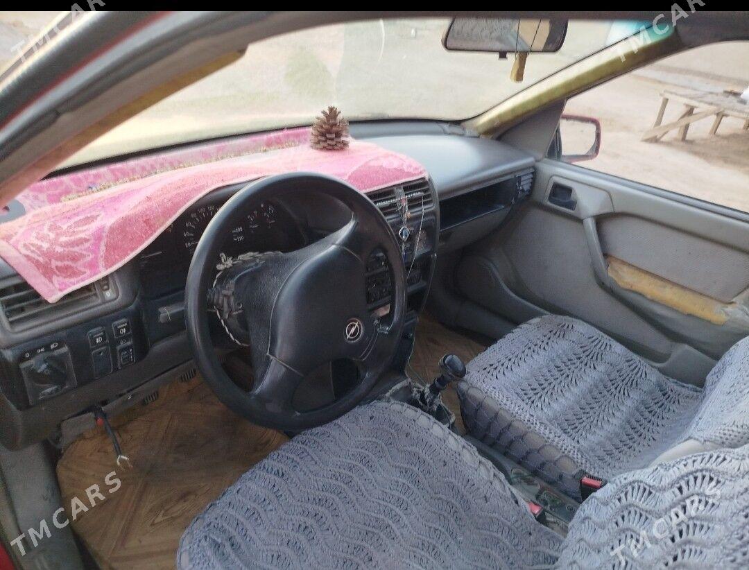 Opel Vectra 1990 - 30 000 TMT - Garagum etraby - img 3