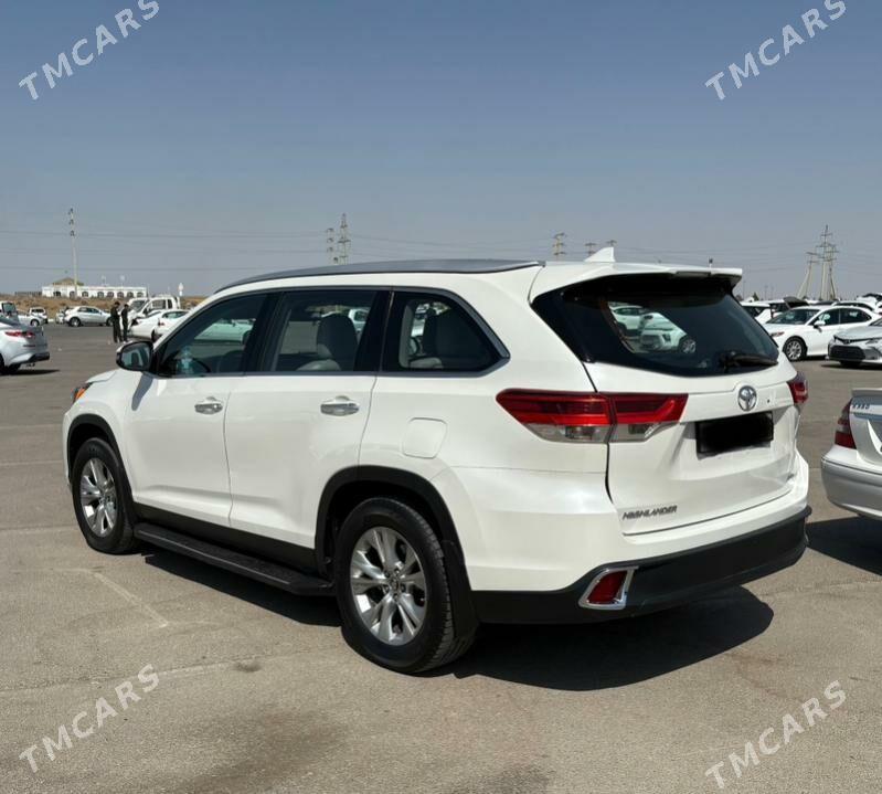 Toyota Highlander 2019 - 375 000 TMT - Гуртли - img 4