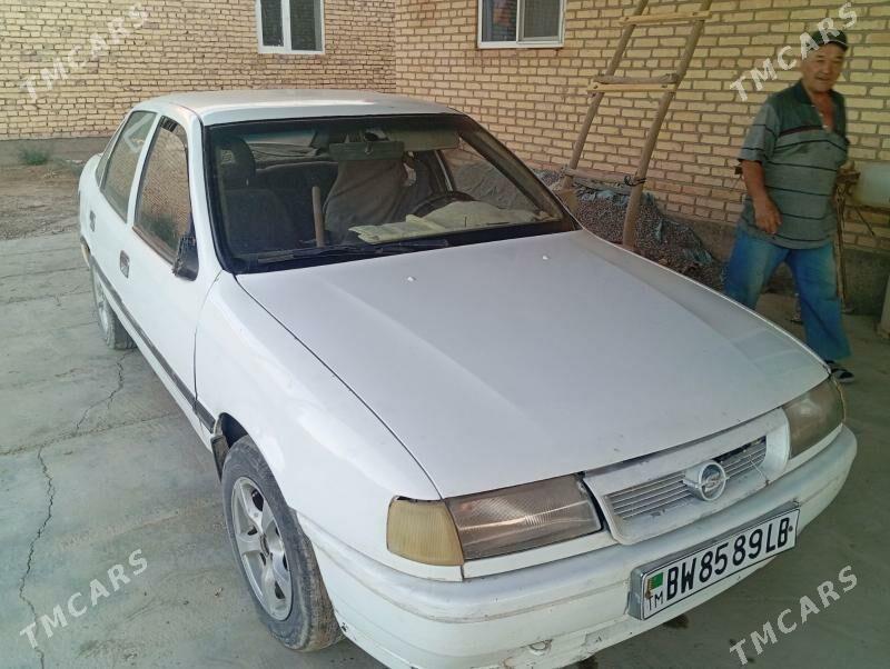 Opel Vectra 1992 - 25 000 TMT - Дянев - img 2