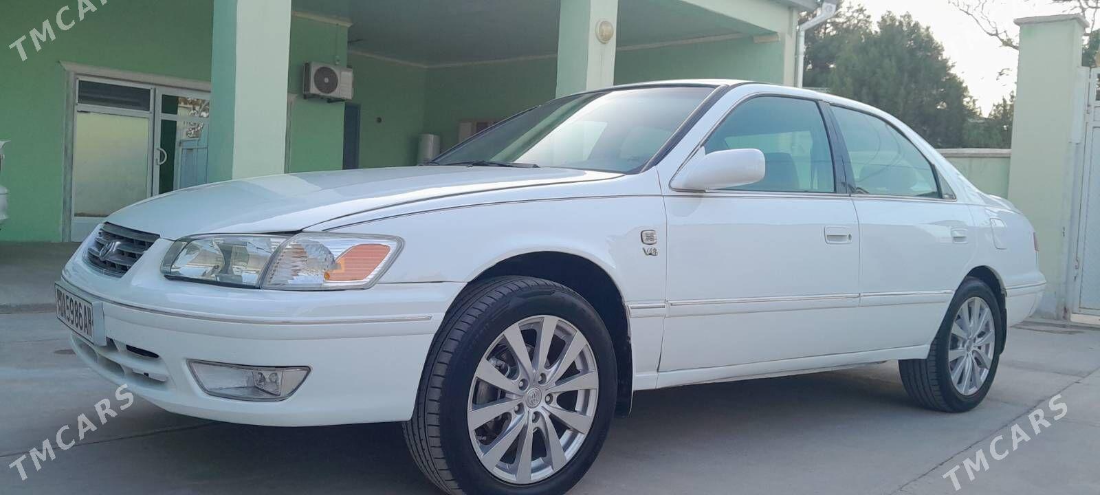 Toyota Camry 2000 - 119 000 TMT - Кака - img 4