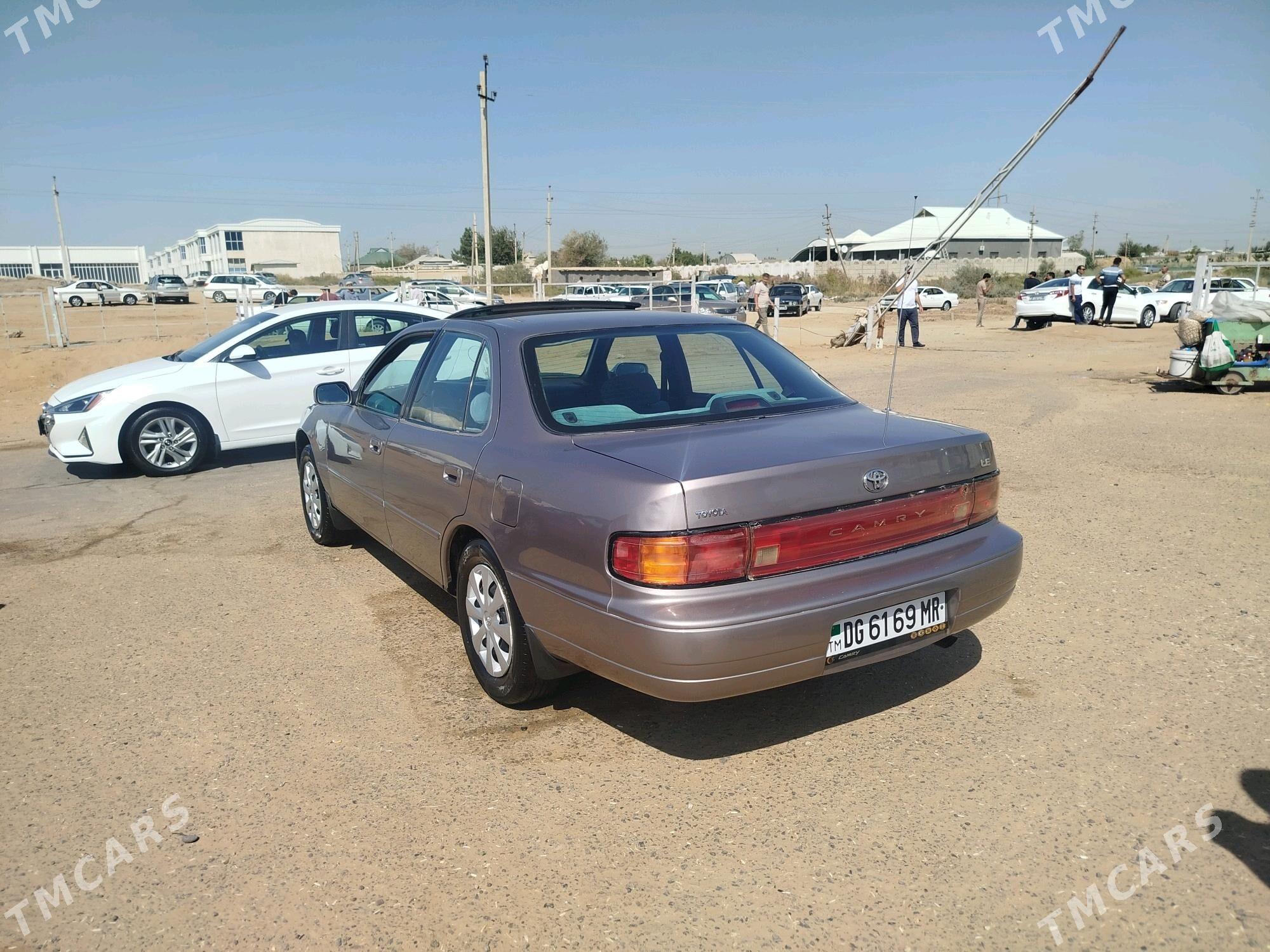 Toyota Camry 1994 - 93 000 TMT - Мары - img 4