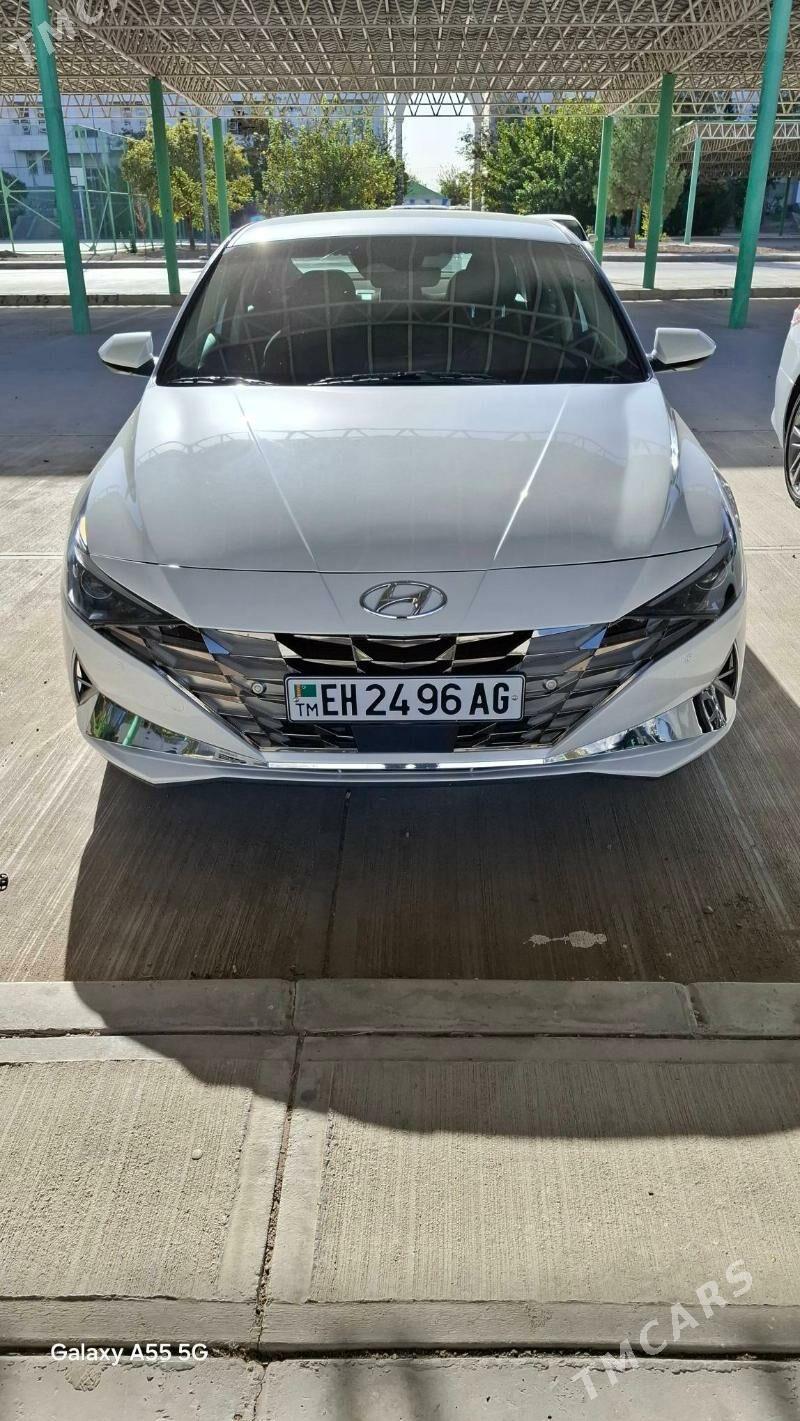 Hyundai Elantra 2022 - 240 000 TMT - Köşi - img 3