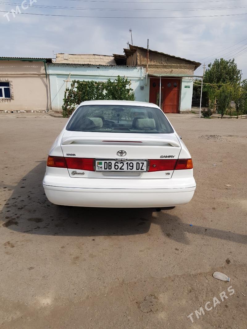 Toyota Camry 2001 - 160 000 TMT - Daşoguz - img 5
