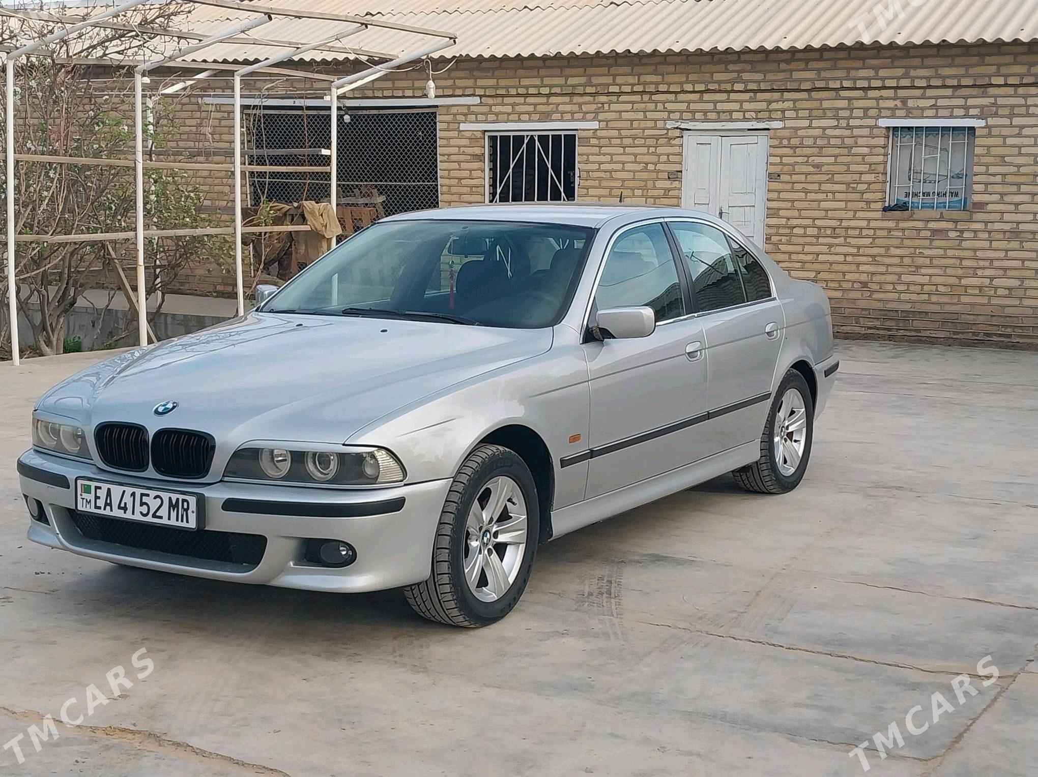 BMW 525 2000 - 125 000 TMT - Векильбазар - img 2