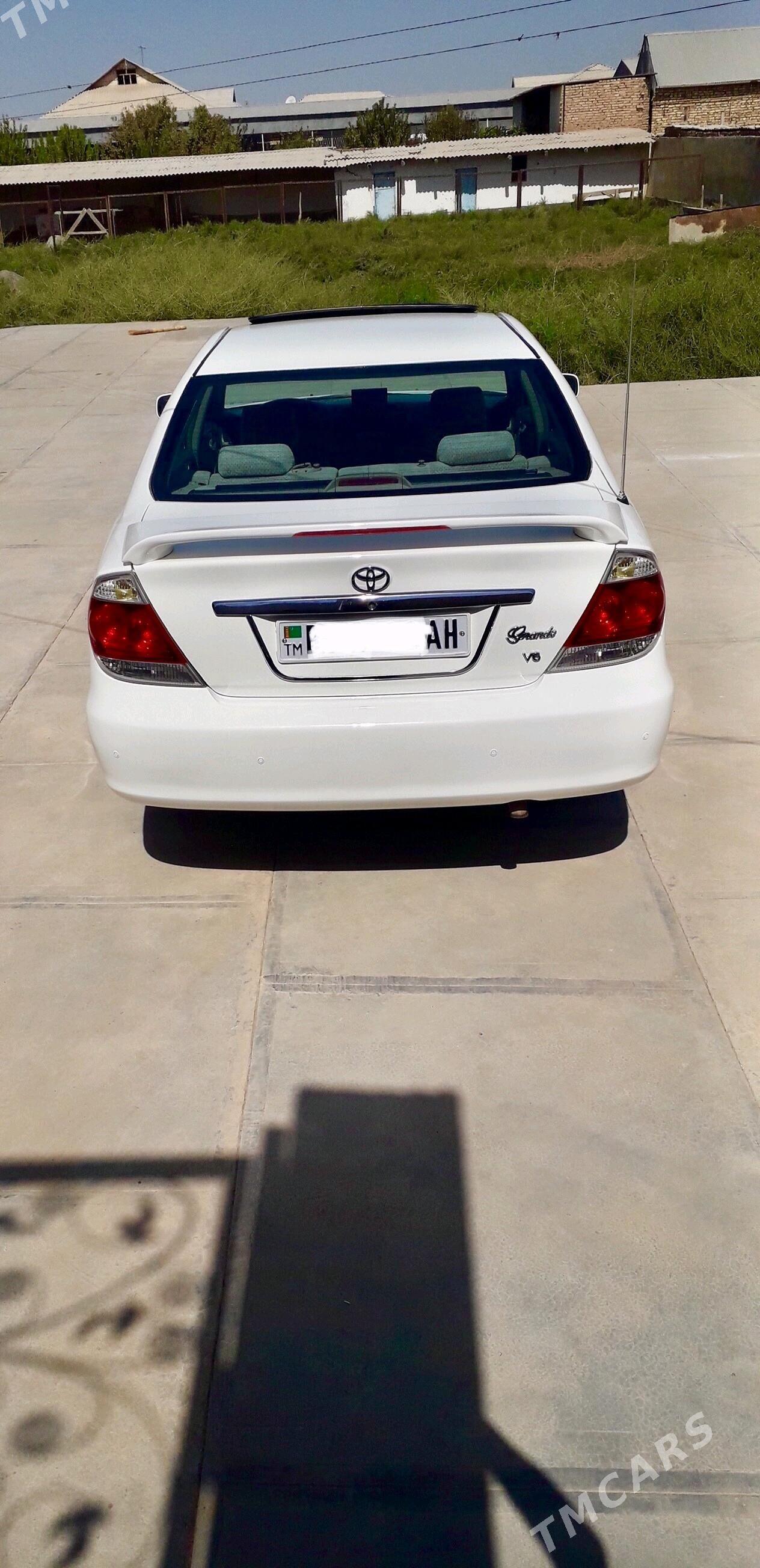 Toyota Camry 2002 - 175 000 TMT - Теджен - img 2