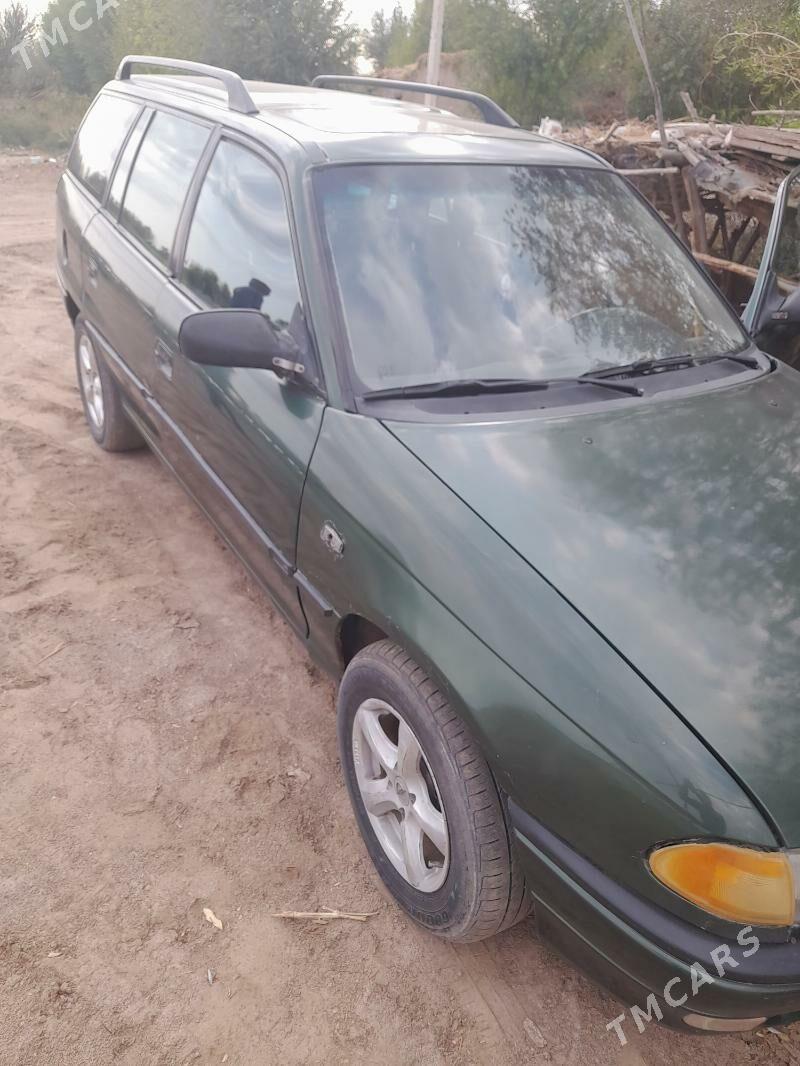 Opel Astra 1998 - 40 000 TMT - Губадаг - img 5