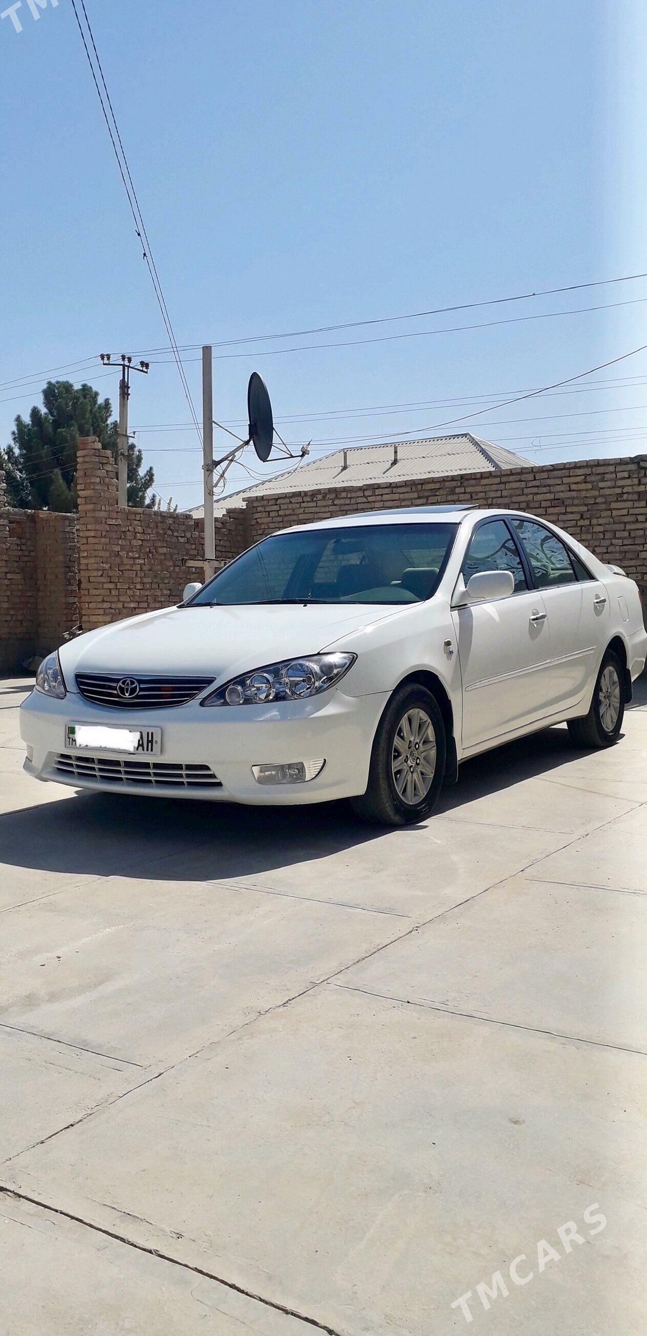 Toyota Camry 2002 - 175 000 TMT - Теджен - img 4