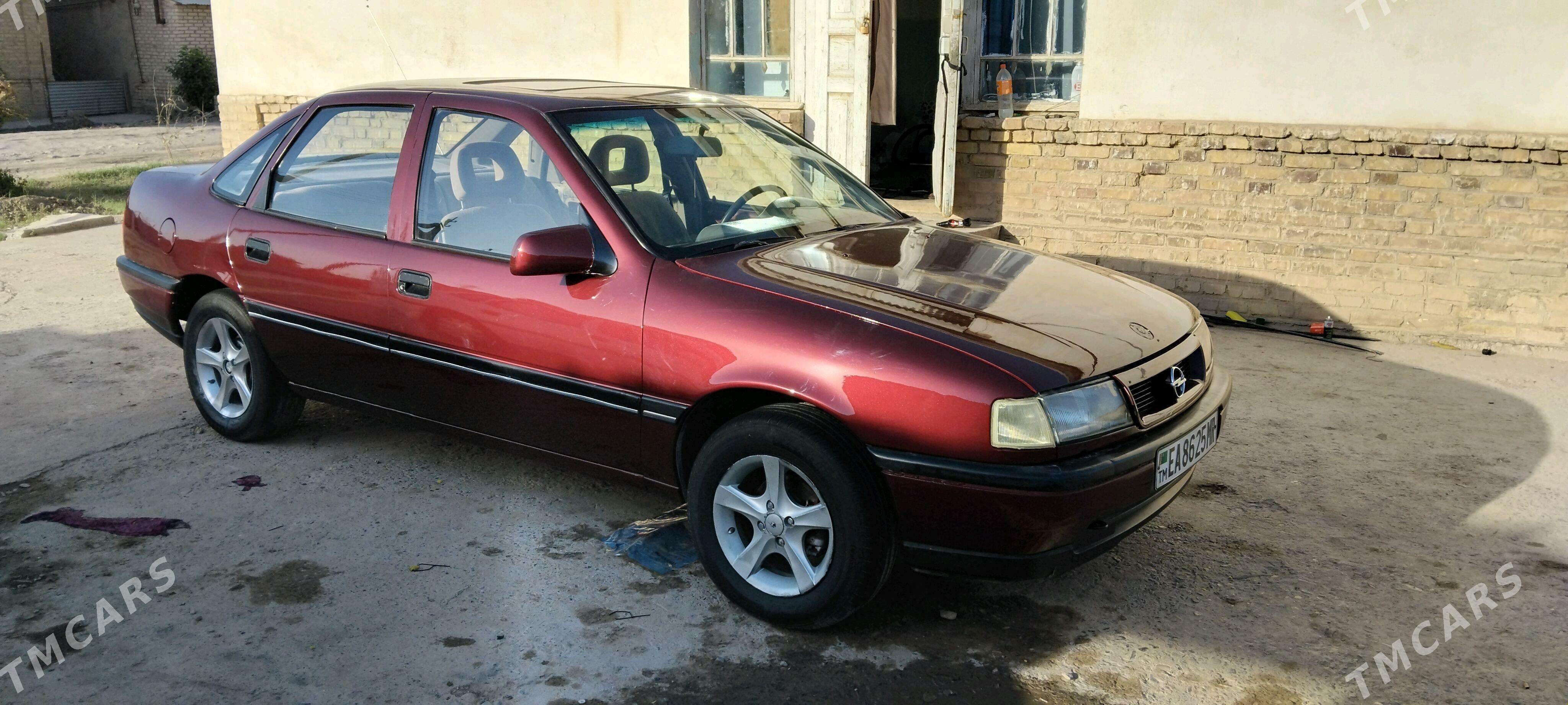Opel Vectra 1991 - 40 000 TMT - Mary - img 7