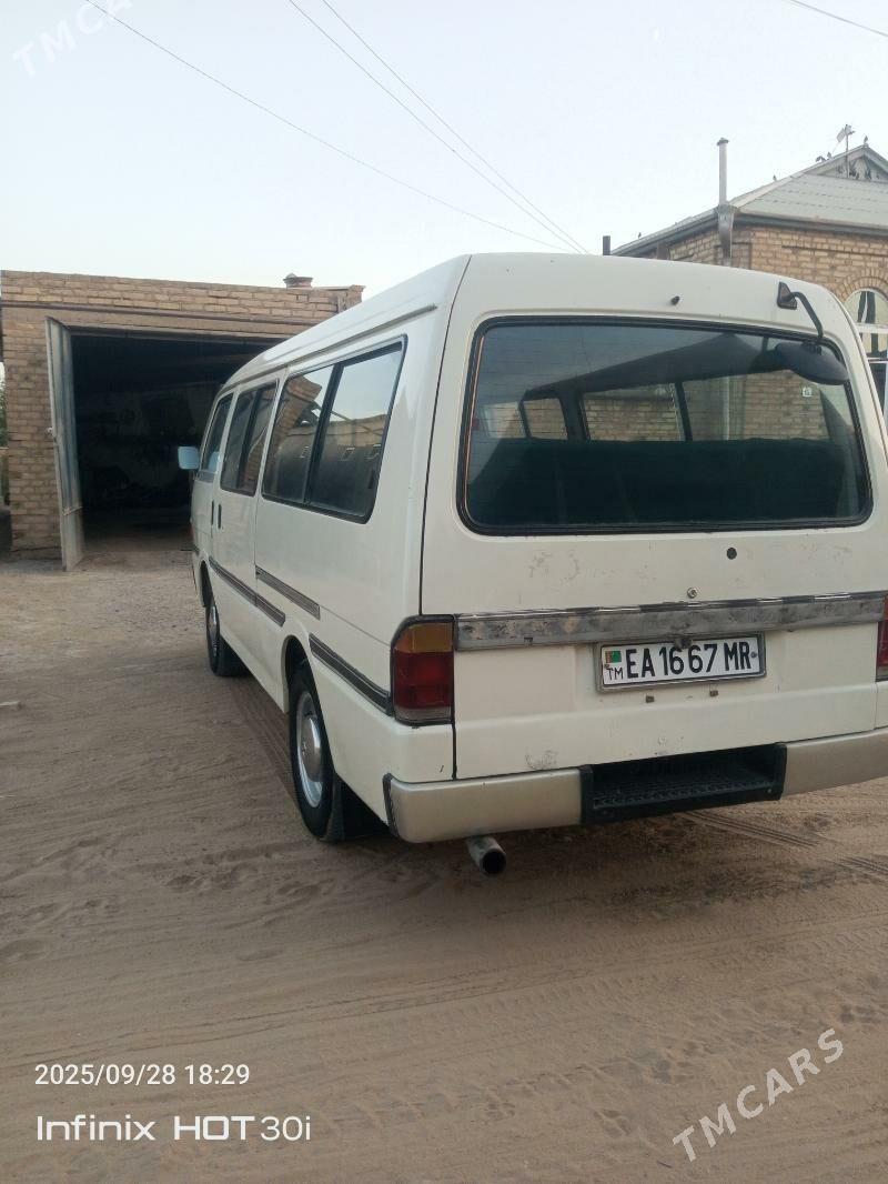 Mazda B2000 1992 - 60 000 TMT - Murgap - img 2