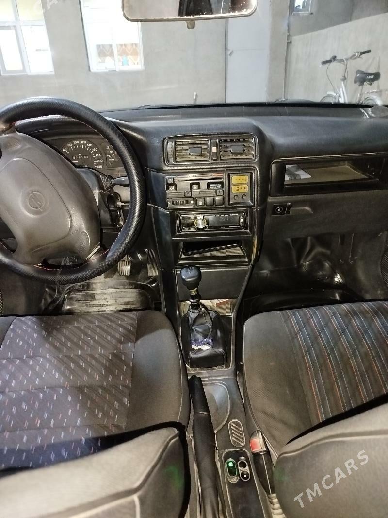 Opel Vectra 1994 - 46 000 TMT - Бахарден - img 4