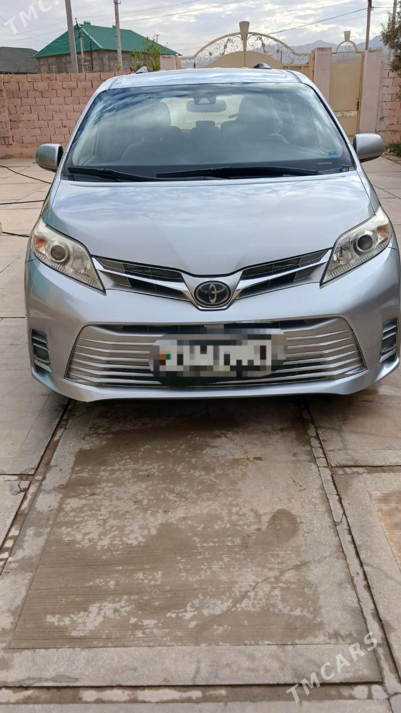 Toyota Sienna 2019 - 460 000 TMT - Балканабат - img 4