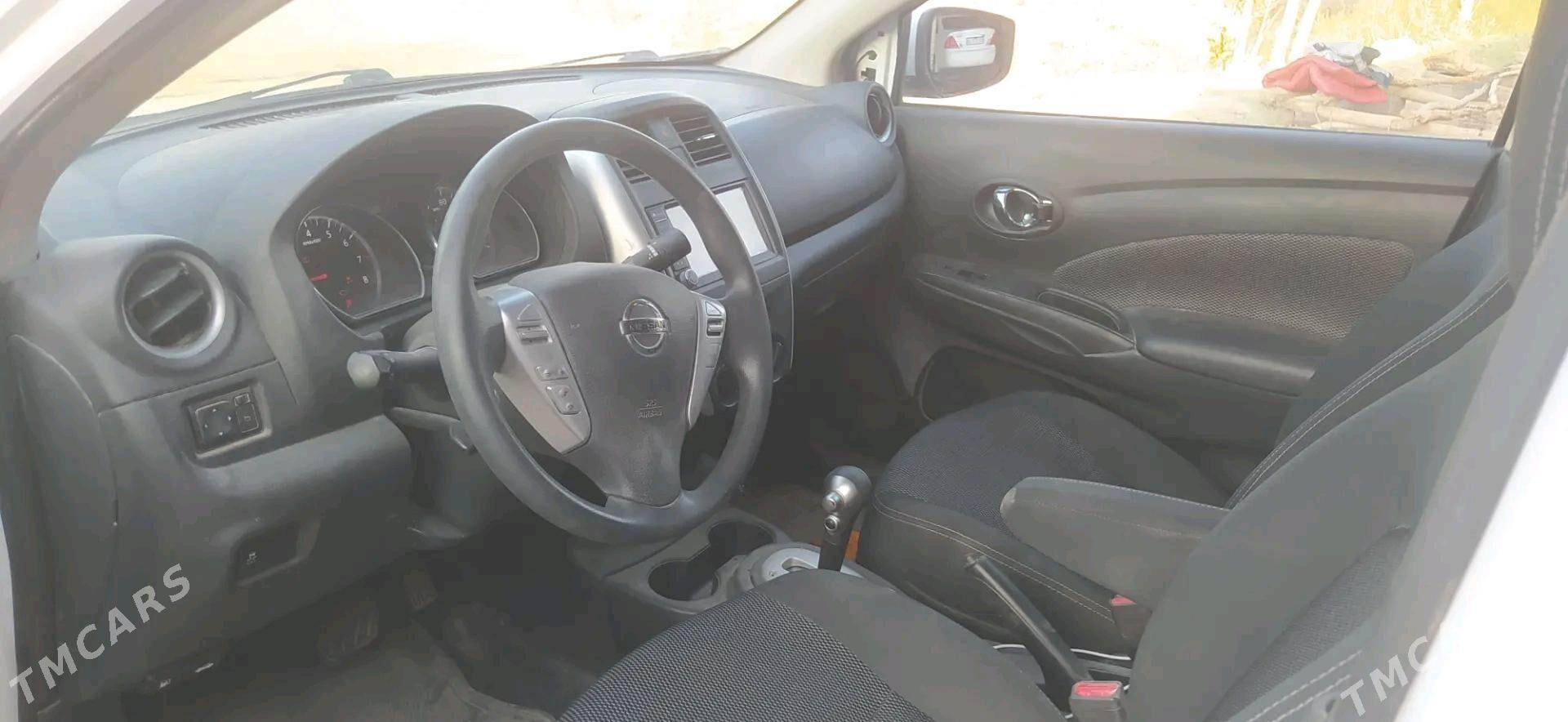 Nissan Versa 2019 - 150 000 TMT - Darganata - img 7