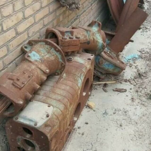 TE-28 traktory 3 200 TMT - Dänew - img 1