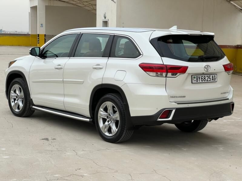 Toyota Highlander 2019 - 525 000 TMT - Ашхабад - img 4