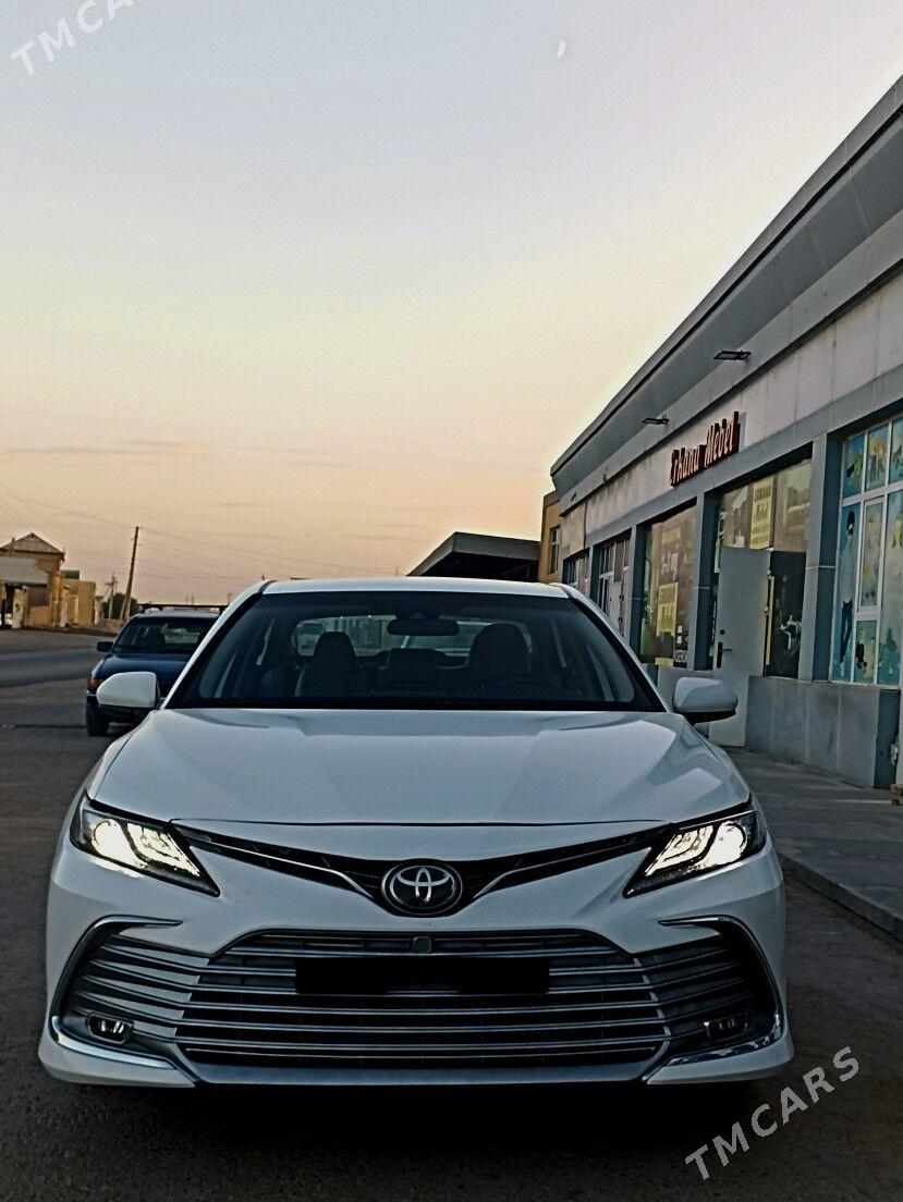 Toyota Camry 2021 - 345 000 TMT - Мары - img 2