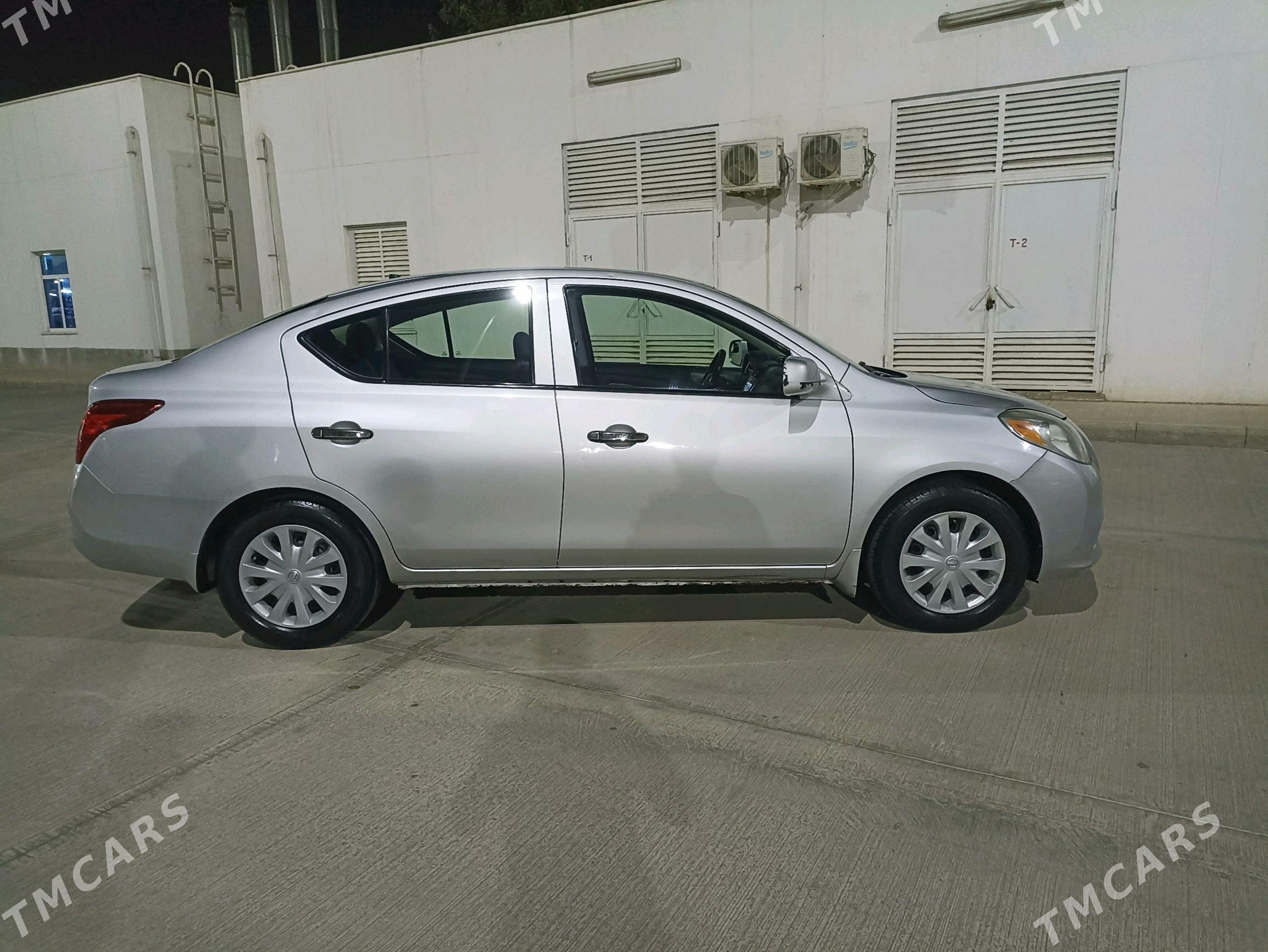 Nissan Versa 2012 - 115 000 TMT - Ашхабад - img 3