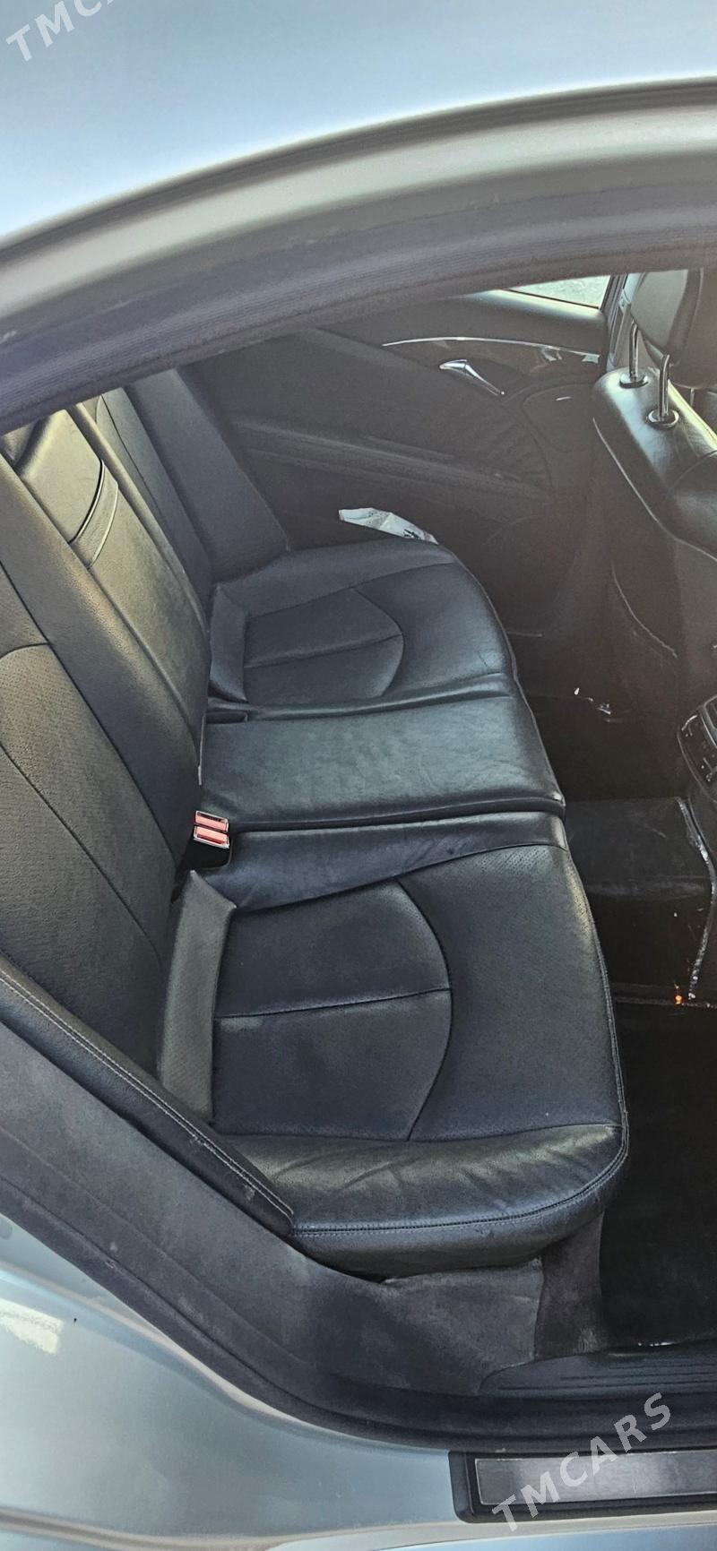 Mercedes-Benz E320 2003 - 150 000 TMT - Ak bugdaý etraby - img 5