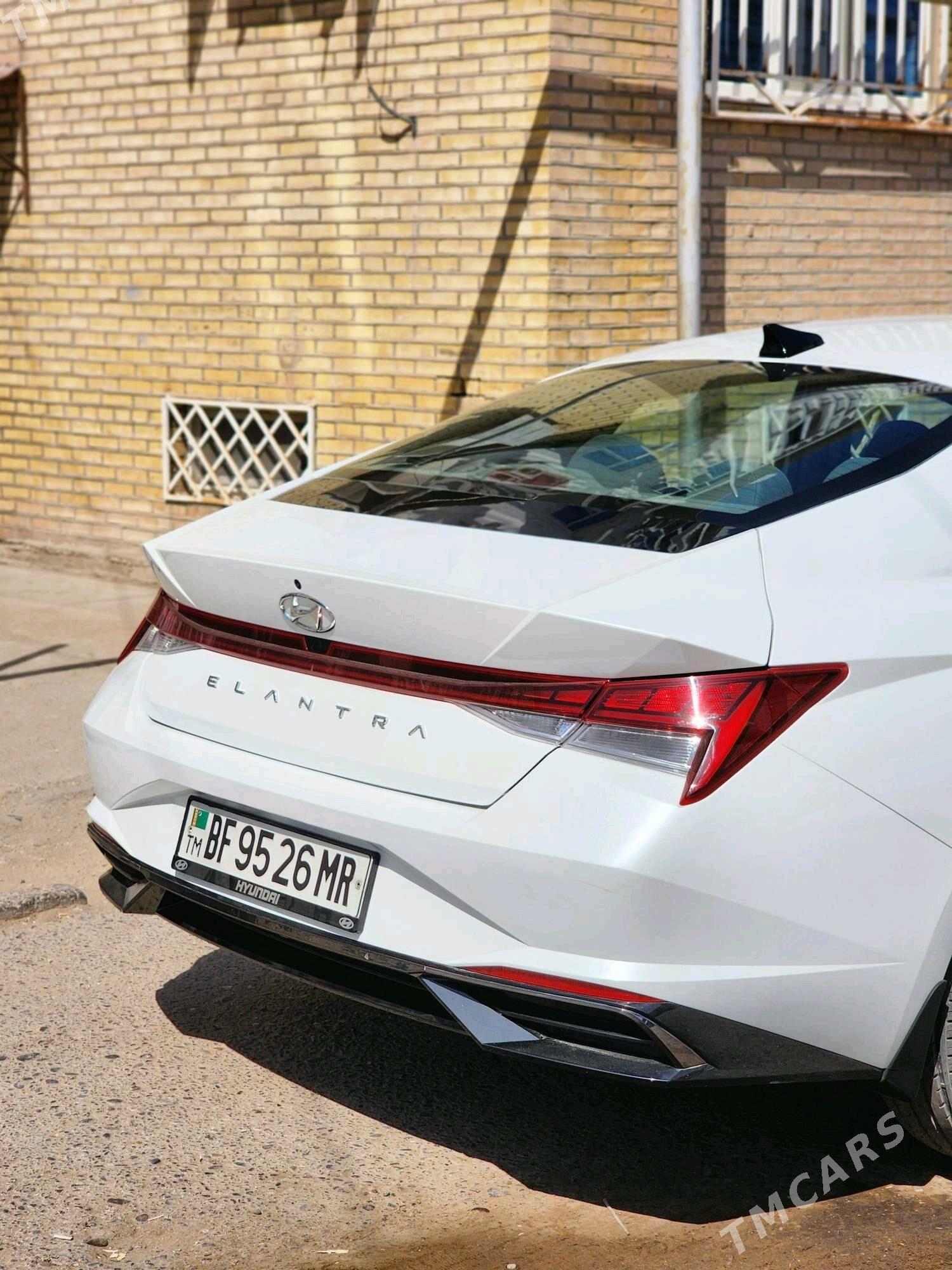 Hyundai Elantra 2022 - 260 000 TMT - Мары - img 5