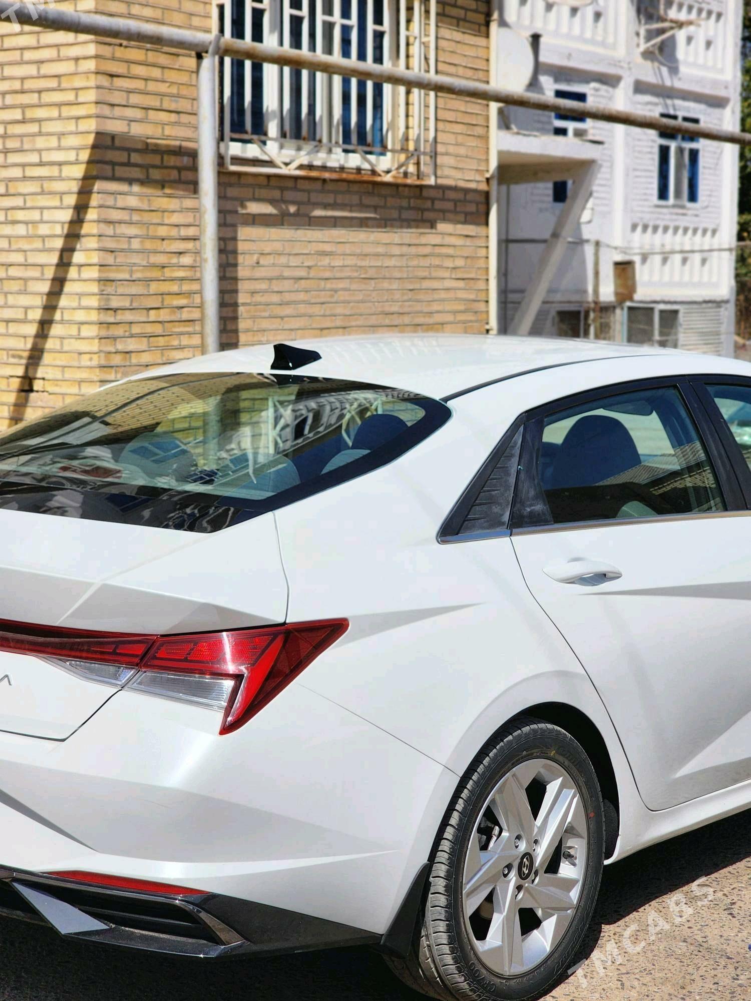 Hyundai Elantra 2022 - 260 000 TMT - Мары - img 6