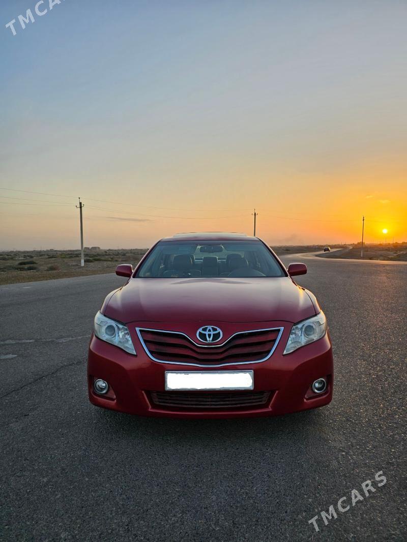 Toyota Camry 2011 - 260 000 TMT - Байрамали - img 3