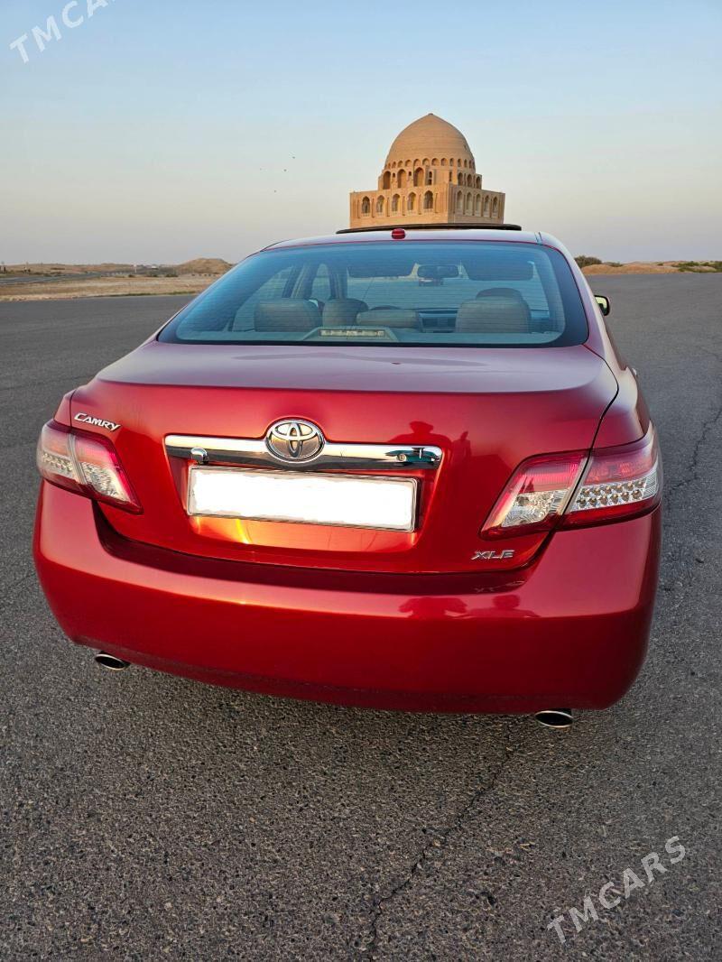 Toyota Camry 2011 - 260 000 TMT - Байрамали - img 7
