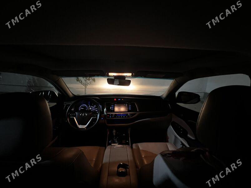 Toyota Highlander 2019 - 500 000 TMT - Балканабат - img 7