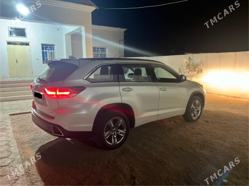 Toyota Highlander 2019 - 500 000 TMT - Balkanabat - img 9