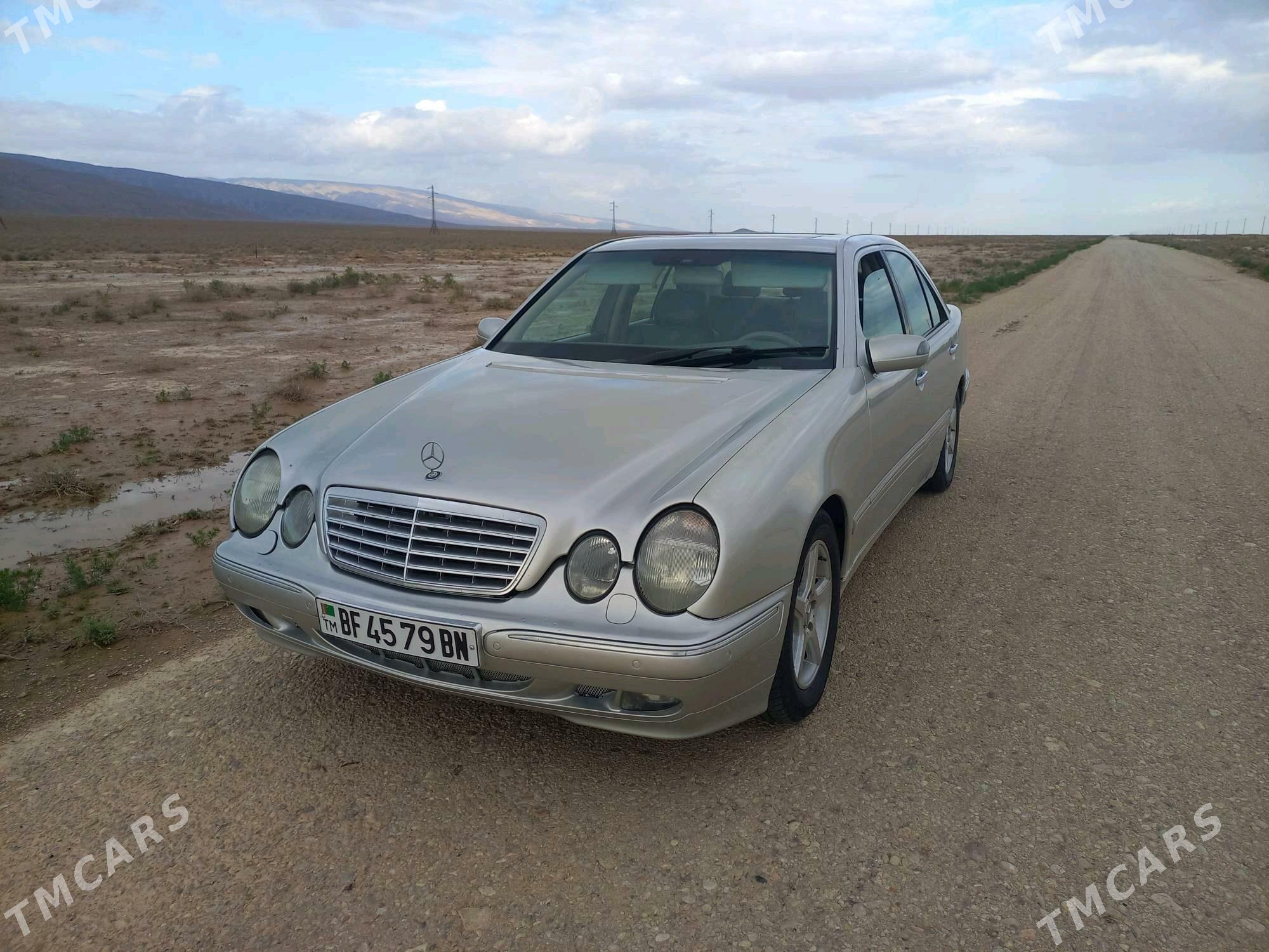 Mercedes-Benz E320 2000 - 110 000 TMT - Türkmenbaşy - img 2