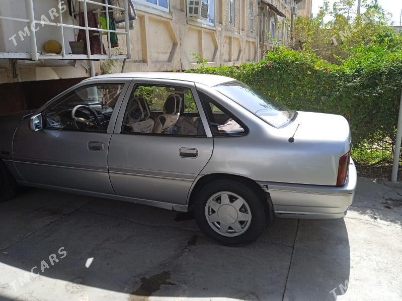 Opel Vectra 1989 - 44 000 TMT - Mary - img 3