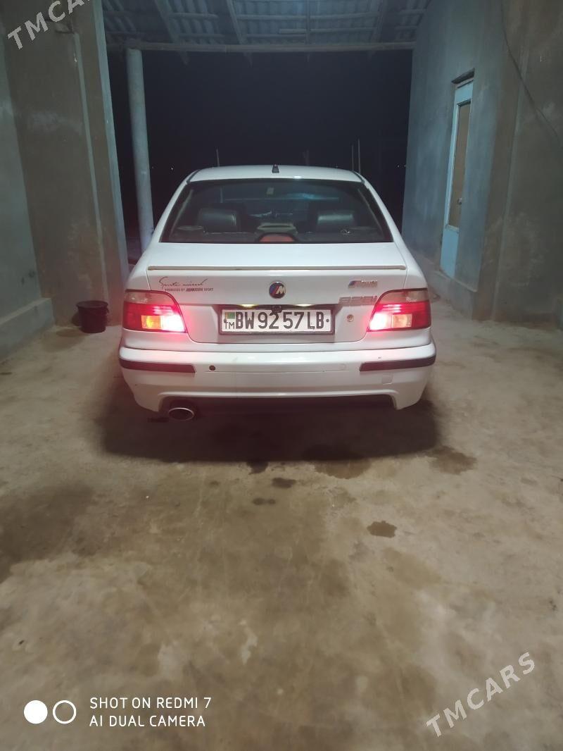 BMW E39 2003 - 90 000 TMT - Чарджоу - img 3