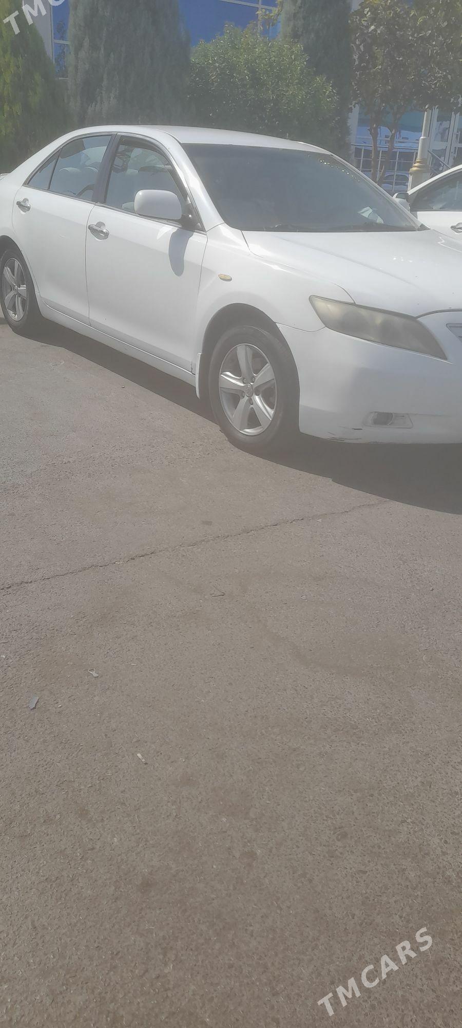 Toyota Camry 2008 - 140 000 TMT - 11 мкр - img 2