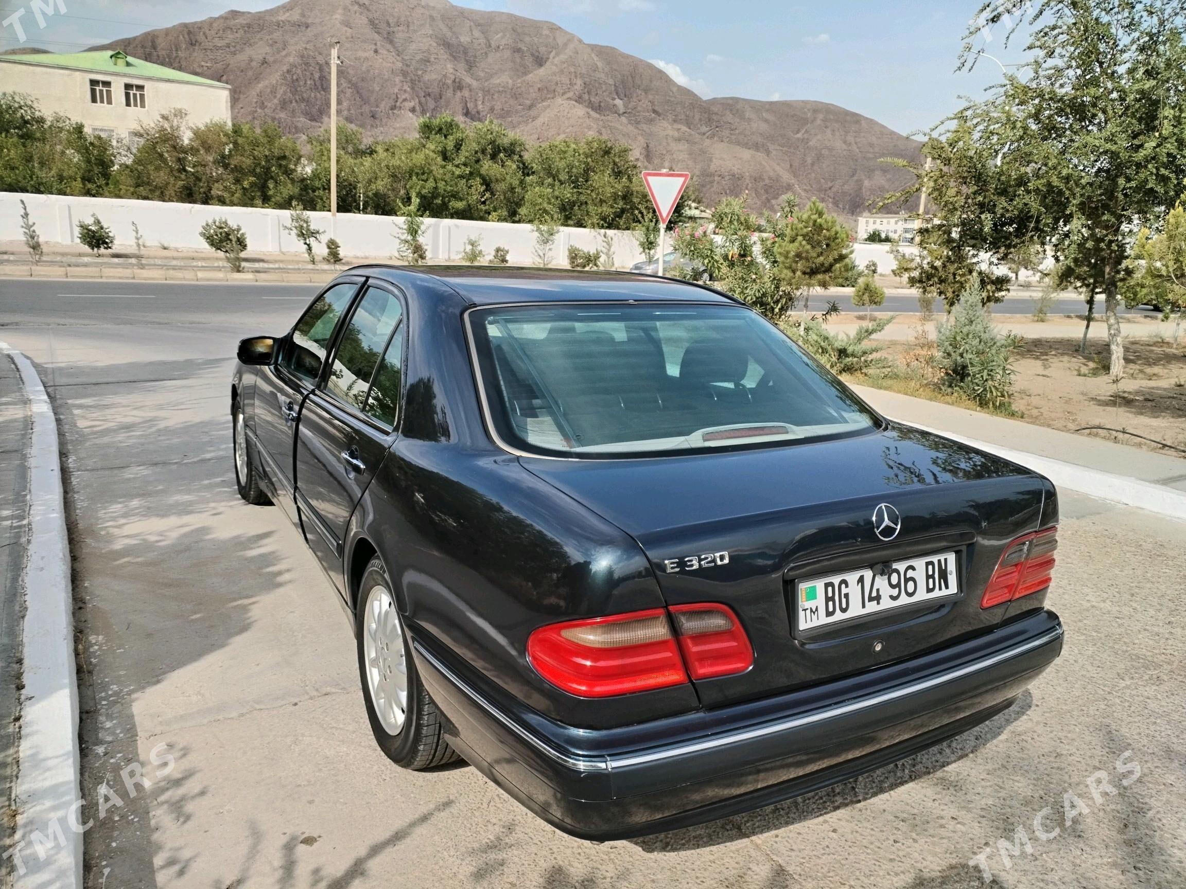 Mercedes-Benz E320 2001 - 120 000 TMT - Gumdag - img 4