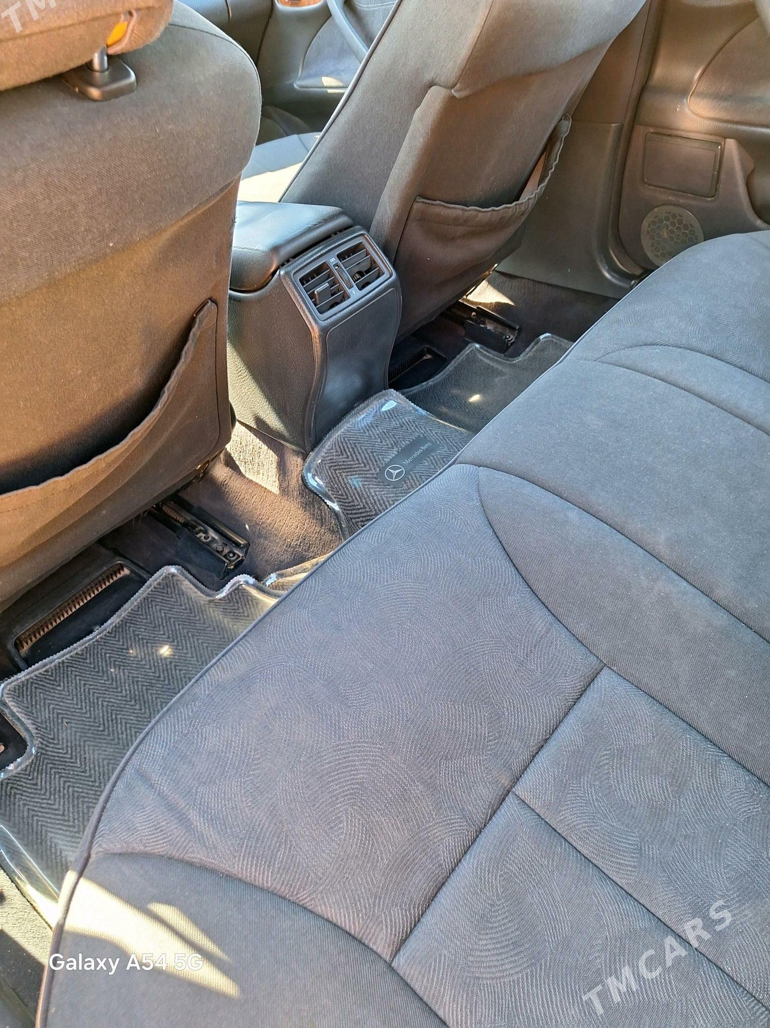 Mercedes-Benz E320 2001 - 120 000 TMT - Gumdag - img 2