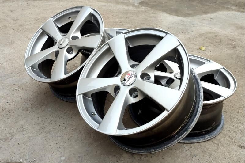 Diska 15 lik ...Toyota 2 200 TMT - Mary - img 1