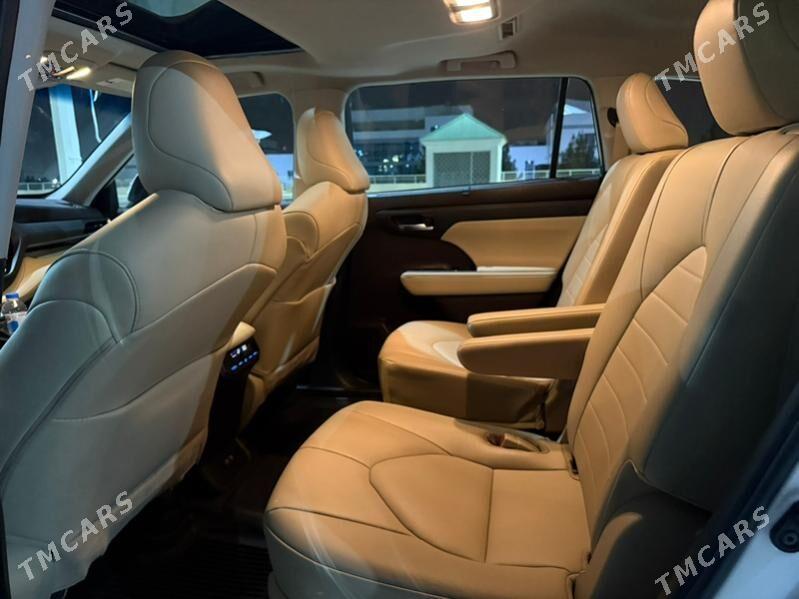 Toyota Highlander 2022 - 438 000 TMT - Ашхабад - img 9