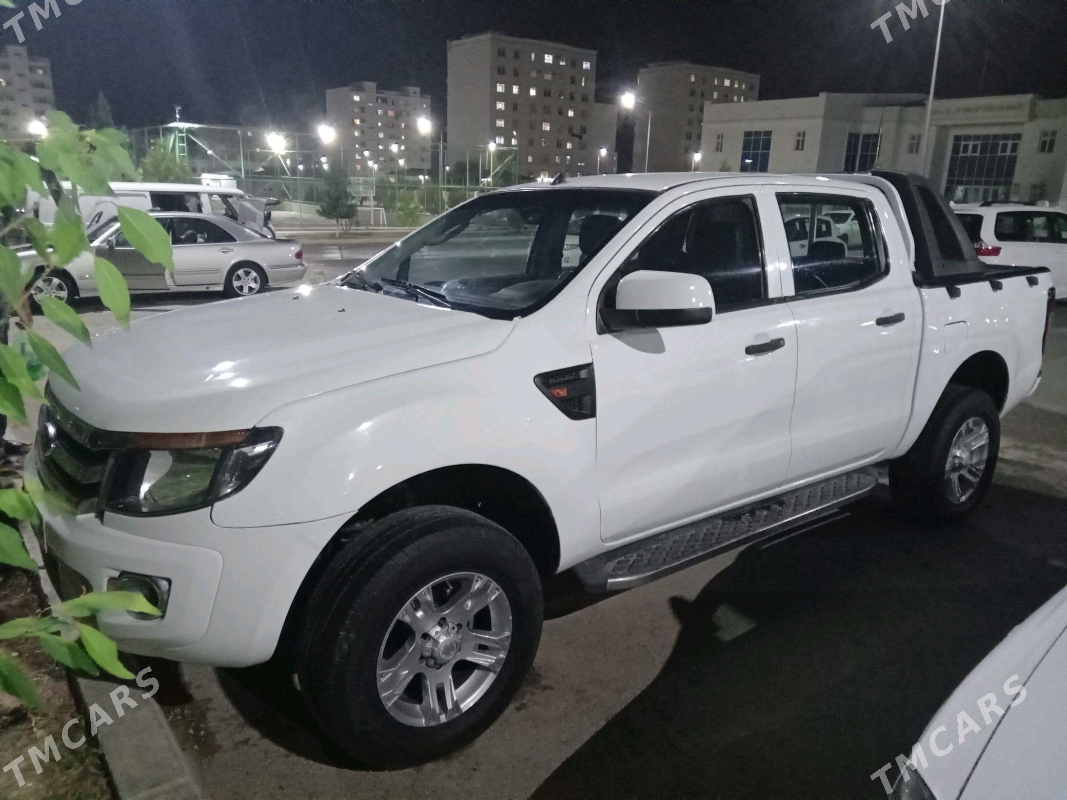 Toyota Hilux 2012 - 190 000 TMT - Ашхабад - img 2