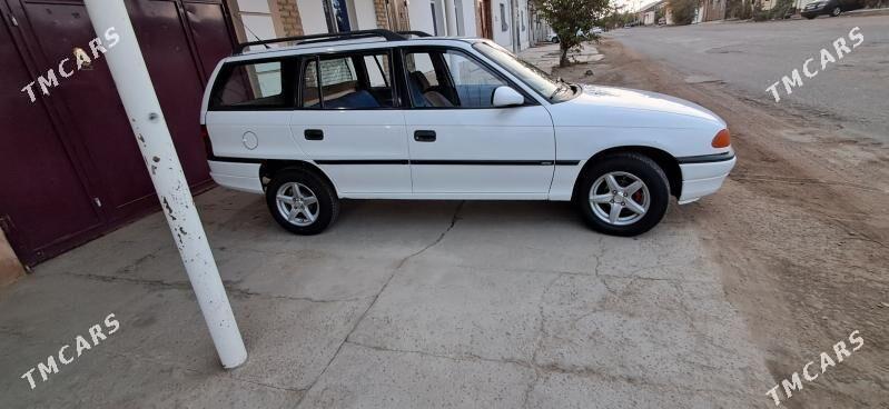 Opel Astra 1994 - 60 000 TMT - Дашогуз - img 5