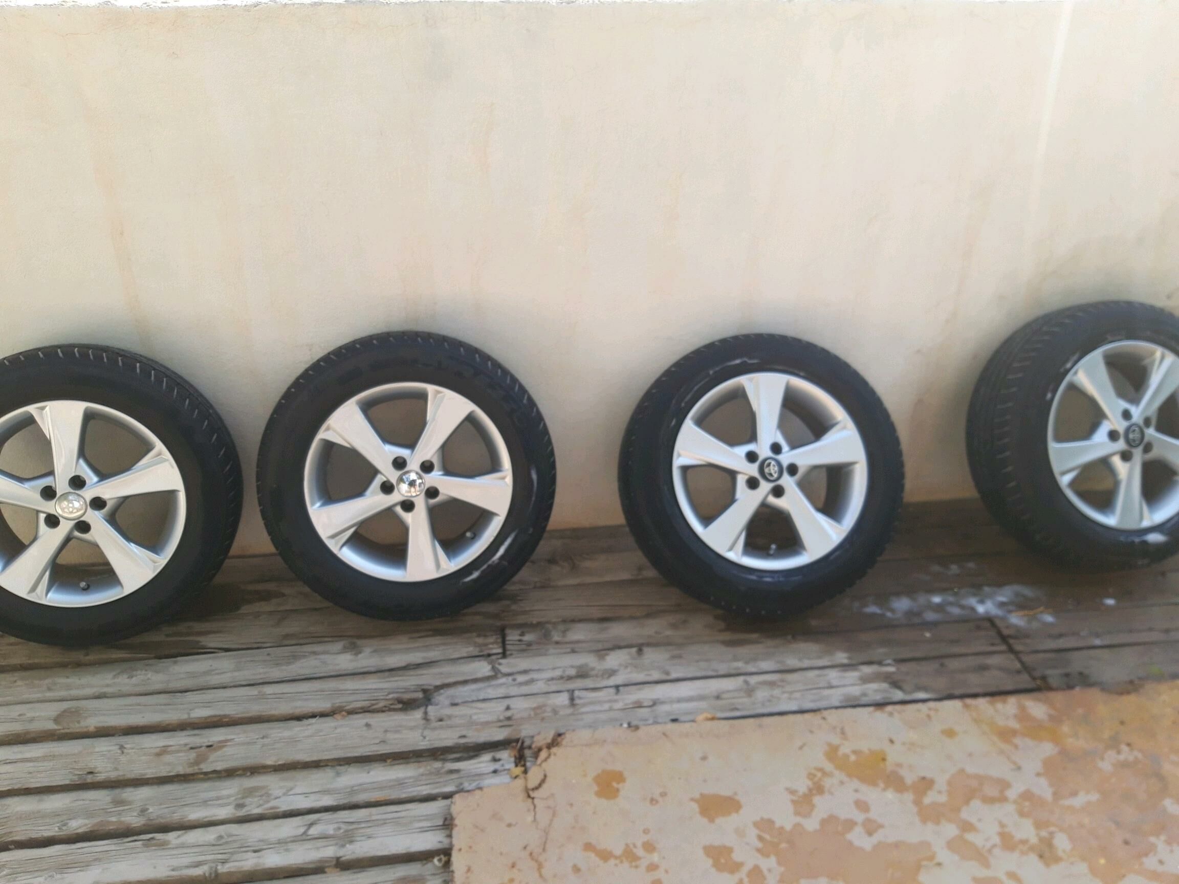 Corolla Exclusive diska 16r 5 700 TMT - Балканабат - img 3