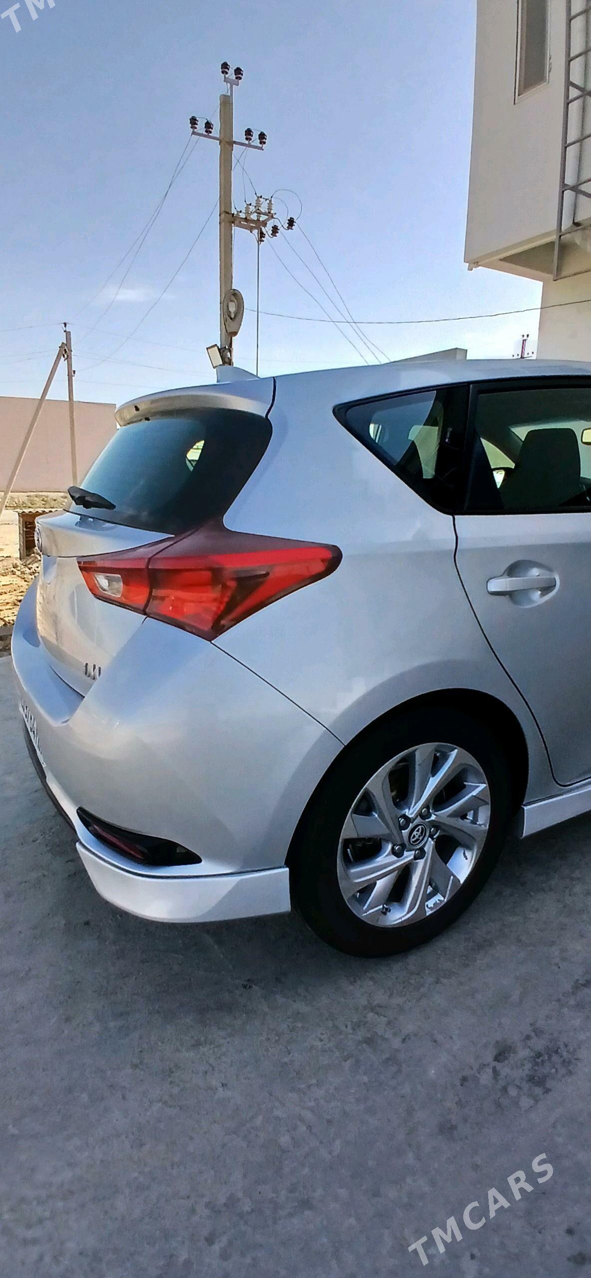 Toyota Corolla 2018 - 220 000 TMT - Мары - img 4