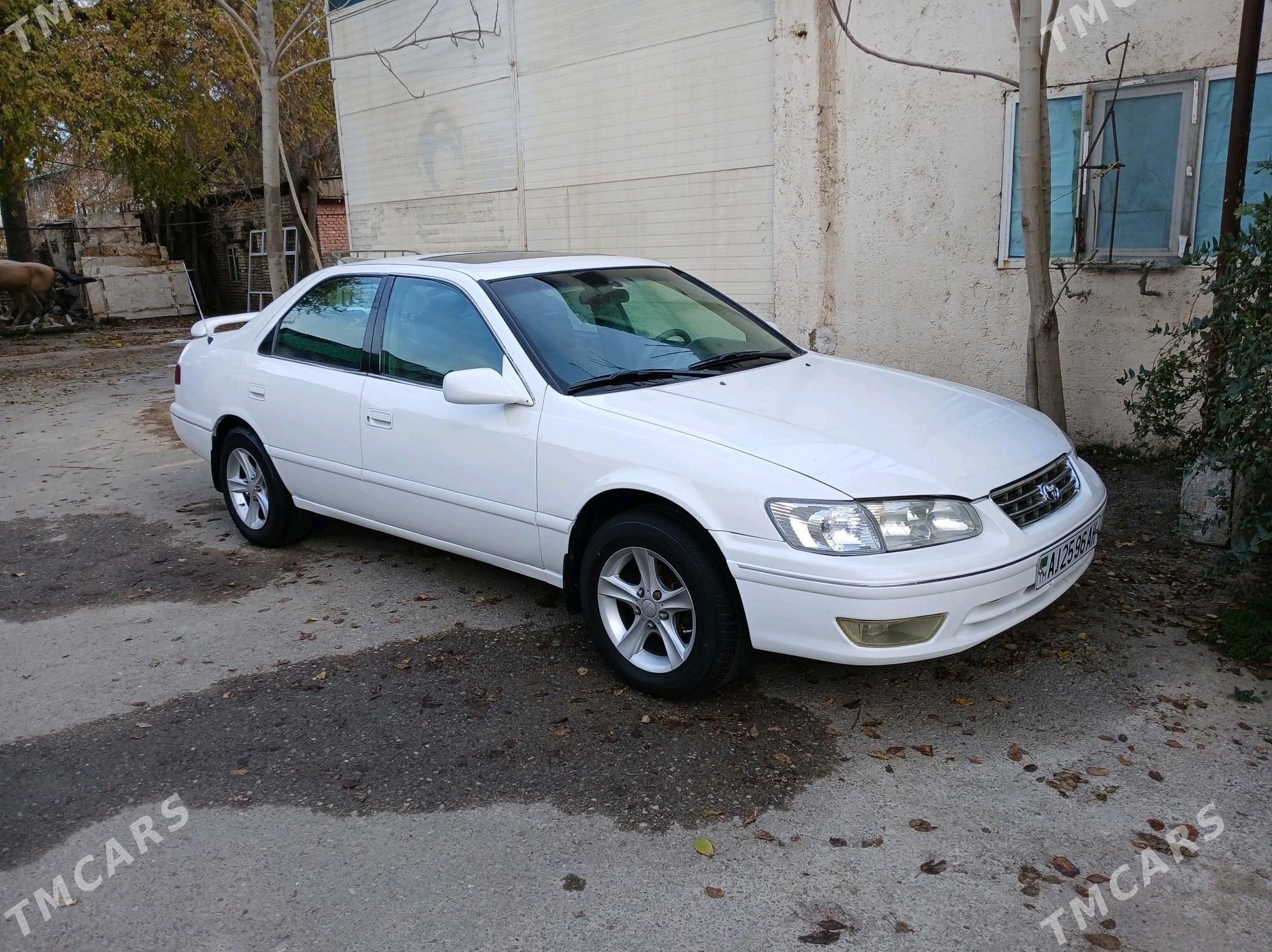 Toyota Camry 1999 - 118 000 TMT - Бабадайхан - img 8