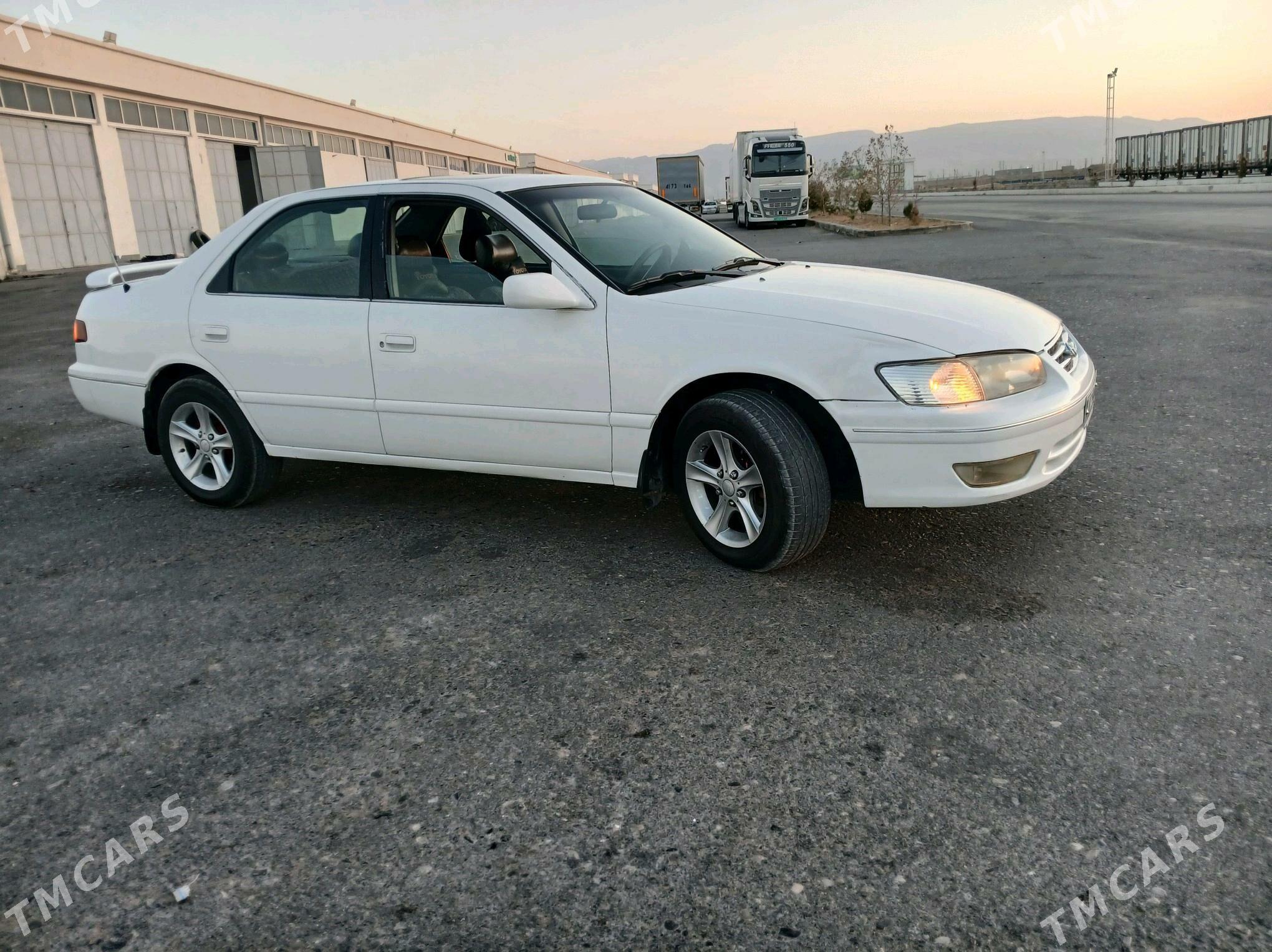 Toyota Camry 1999 - 118 000 TMT - Бабадайхан - img 9